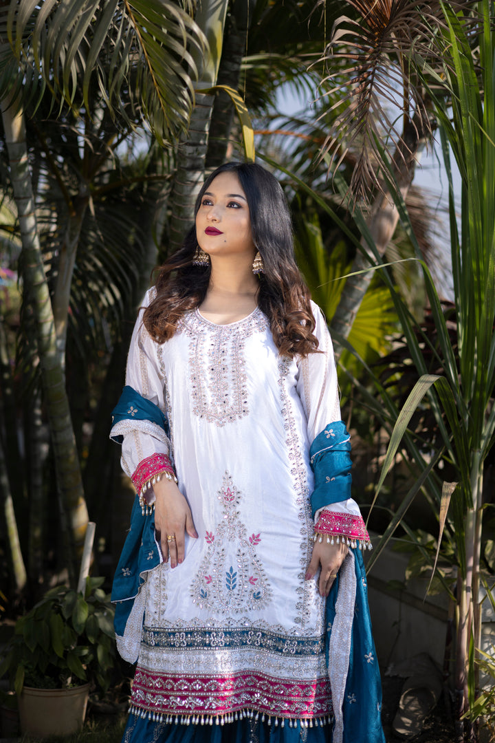 Barika 01 Elegant Embroidered 3-Piece Set