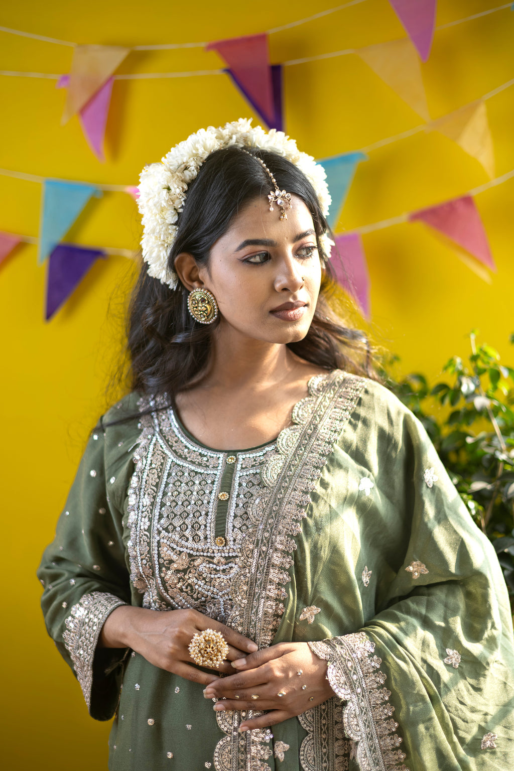 Emerald Elegance Embroidered 3-Piece Set